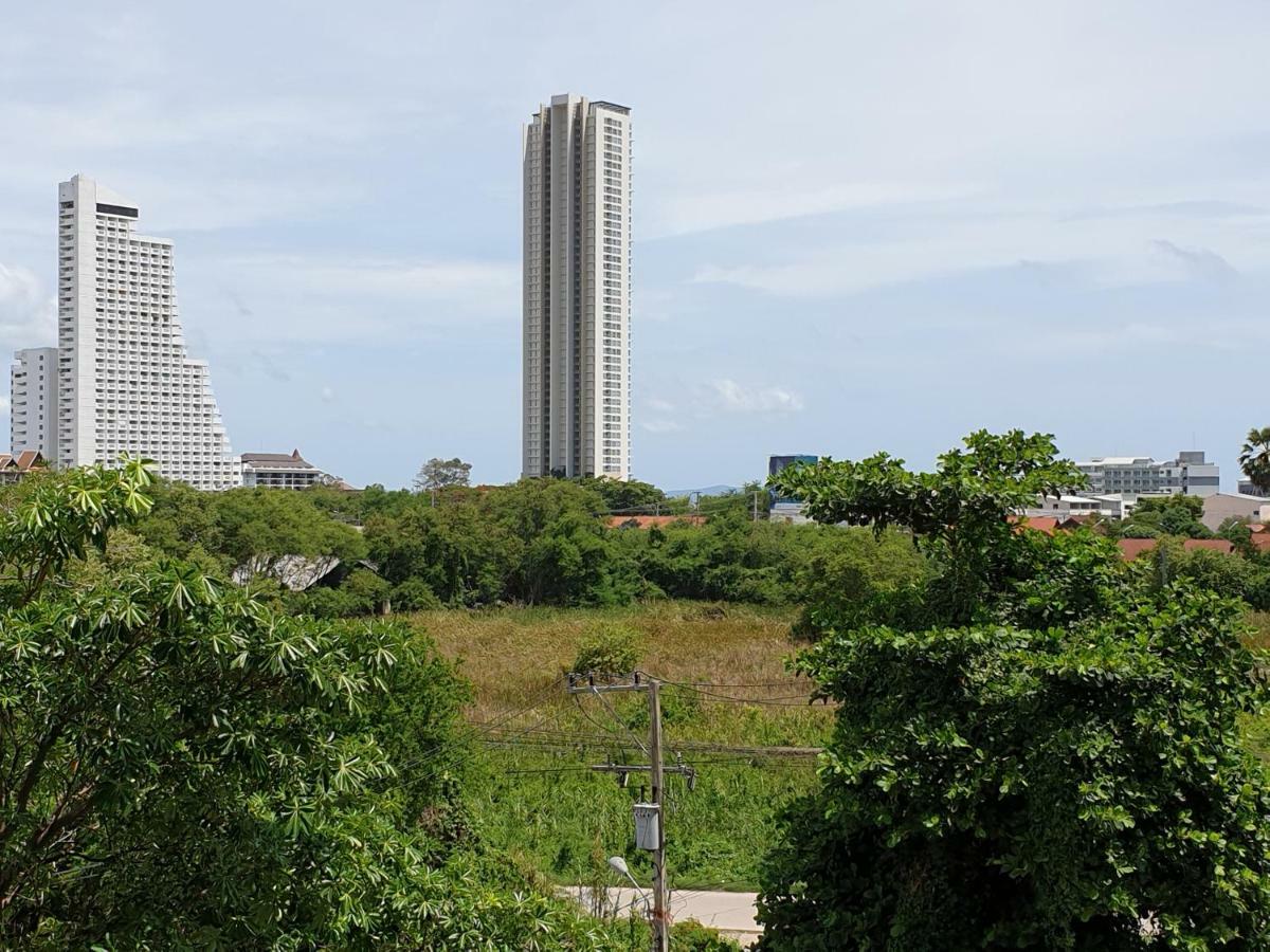 Villa Germania Pattaya Exterior foto