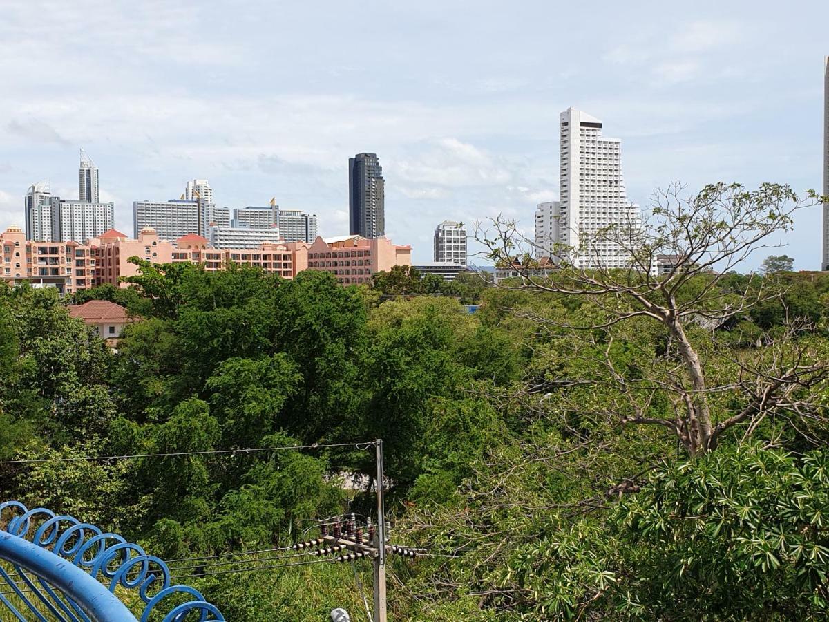 Villa Germania Pattaya Exterior foto